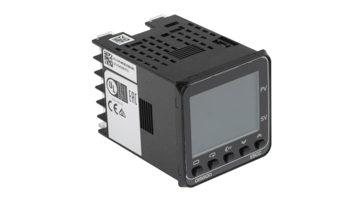 Omron E5CC-QQ3A5M-000, termoregolatore PID 48x48 mm, montaggio a pannello, tensione 100-240 V, display LCD bianco.