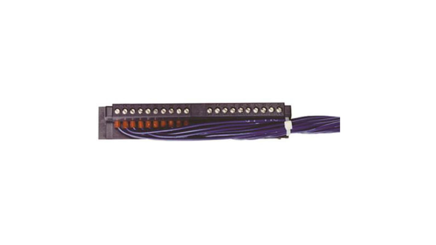 Zoccolo relè Siemens 6ES7922-3BC50-0AB0 per SIMATIC S7-300: connessione flessibile per 16 I/O Unit. Connettore anteriore per collegamento diretto e rapido.