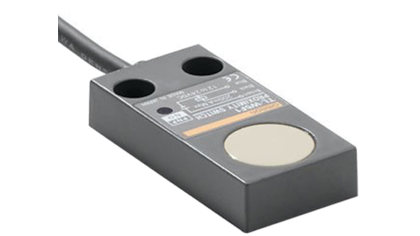 Omron TL-W5MC2, sensore di prossimità induttivo NPN, rilevamento a 5 mm, alimentazione 12-24 V c.c., dimensioni 30.5 x 18 x 10 mm.