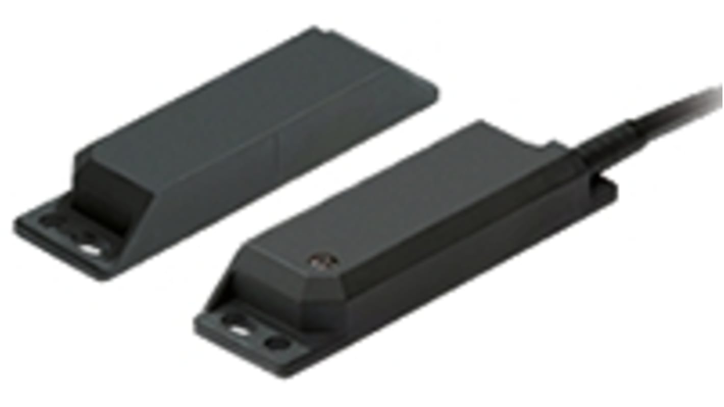 Interruttore di sicurezza senza contatto Omron F3S-TGR, 24V cc, custodia plastica, protezione IP67, dimensioni 88mm x 25mm x 13mm.