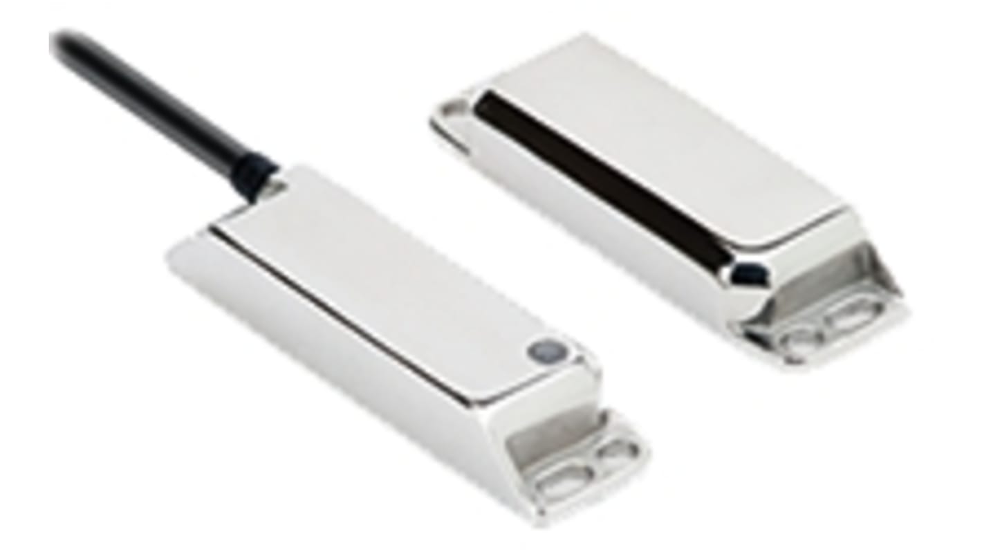 Omron F3S-TGR-NLMC-21-M1J8, interruttore di sicurezza senza contatto in acciaio inox, 24V cc, grado di protezione IP67, dimensioni 37mm x 15mm.