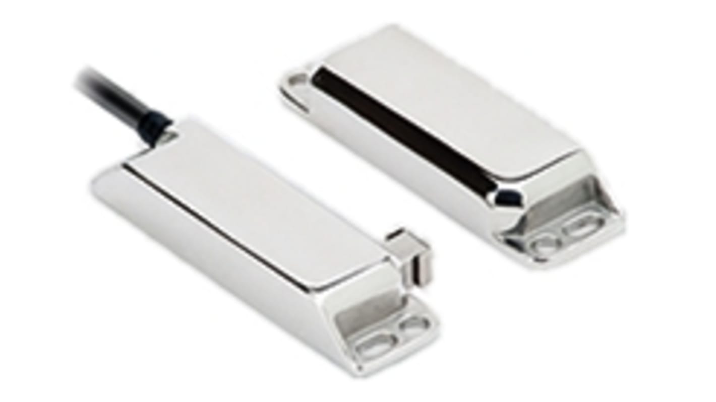 Interruttore di sicurezza senza contatto Omron F3S-TGR-NLMX-21-10, 24V cc, protezione IP69K, attuatore magnetico incluso, dimensioni 15 mm x 37 mm.