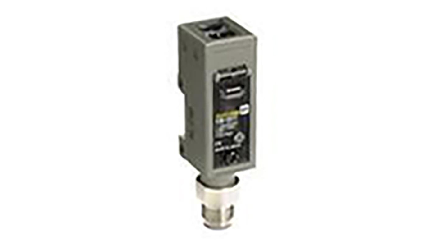 Sensore fotoelettrico Omron E3S-CT66, rilevamento fino a 30 m, uscita NPN/PNP, corpo in zinco, grado di protezione IP67.