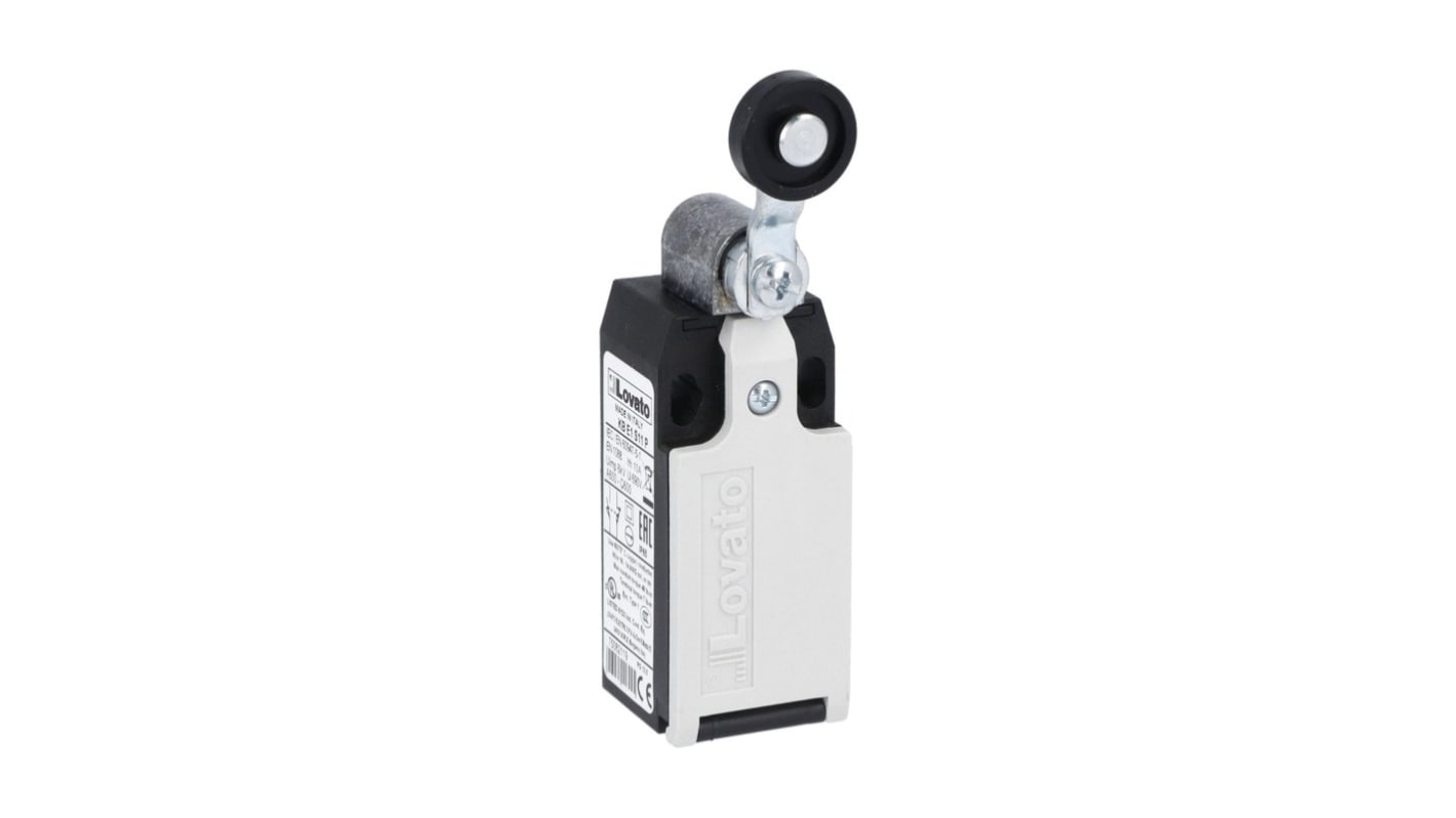 Interruttore di fine corsa Lovato KBE1S11, leva a rullo NO/NC, tensione 690V, corrente 10A, grado di protezione IP65, dimensioni 30mm x 108,5mm x 40mm.