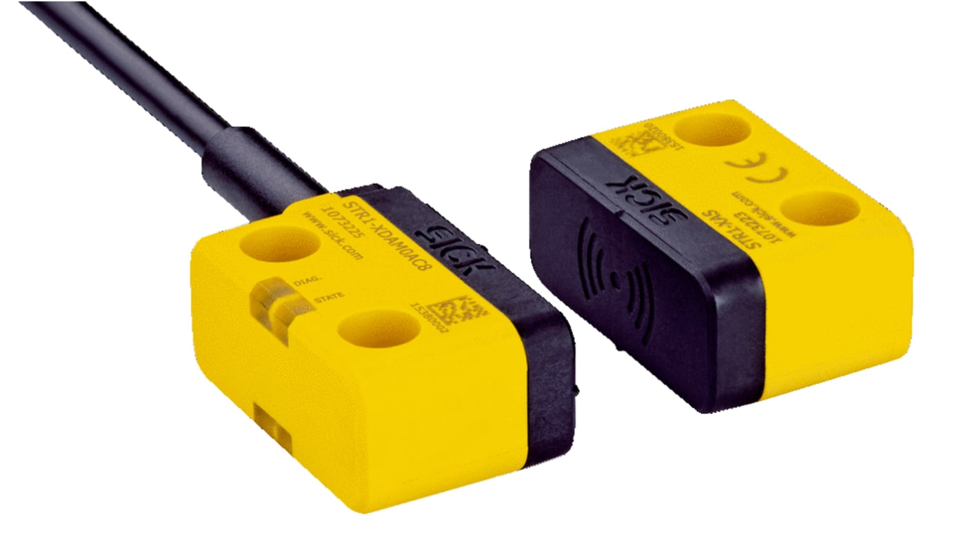 Interruttore di sicurezza senza contatto Sick STR1-SASM0AC8, 24V cc, categoria di sicurezza 4, protezione IP67, dimensioni 18mm x 26.2mm x 40mm.