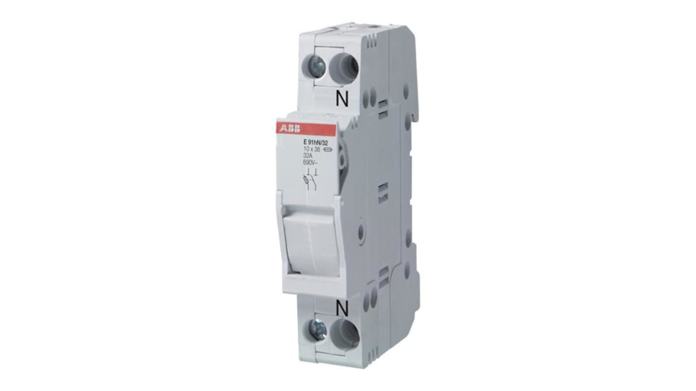Interruttore di isolamento ABB 2CSM, 4 poli, 32A, 690V, dimensioni 60x70x80mm, conforme UL 4248-8 per installazioni industriali.