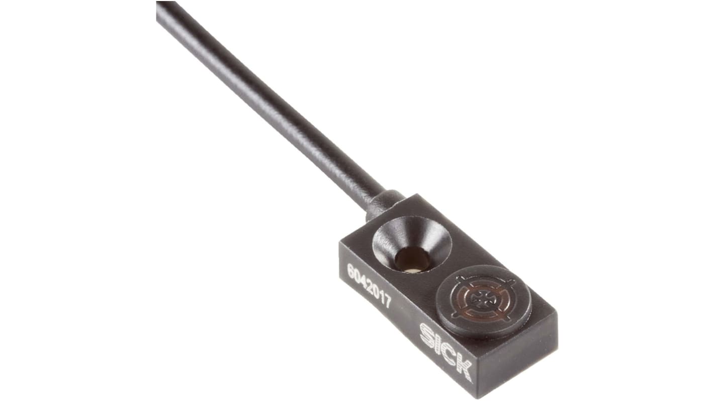 Sensore di prossimità PNP Sick IQ04-1B5PSKW2S, rilevamento 1,5 mm, IP67, montaggio a filo, dimensioni 8x16x4 mm.