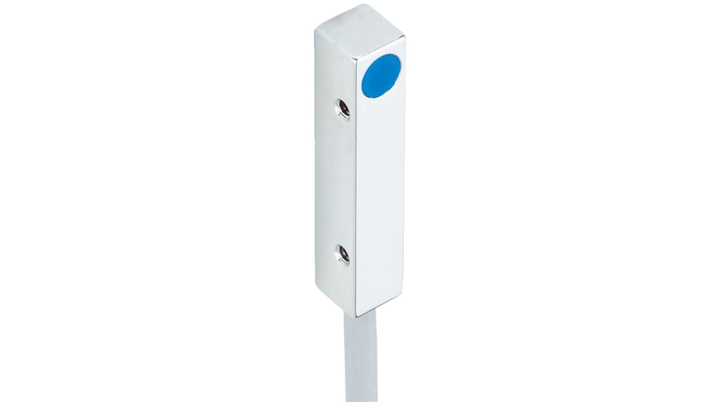 Sensore di prossimità PNP Sick IQ05-0B8PO-ZU1, rilevamento 0,8 mm, montaggio a filo, dimensioni 5x5x25 mm, IP67.