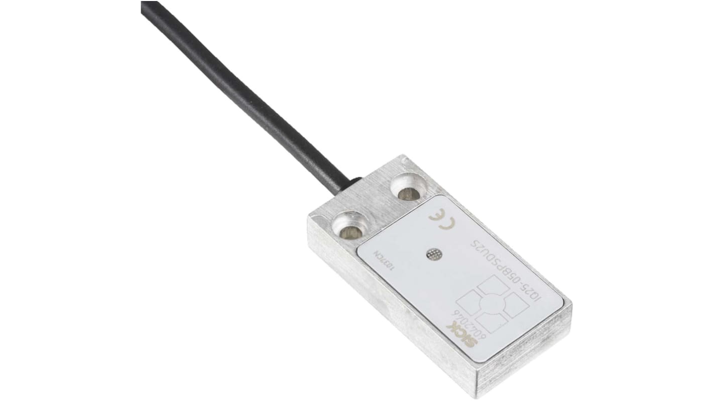 Sensore di prossimità PNP Sick IQ25-05BPSDU2S, rilevamento 5 mm, montaggio a filo, dimensioni 25x50x10 mm, IP67.