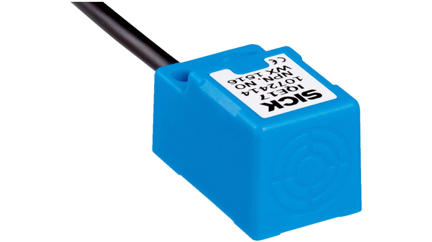 Sensore di prossimità Sick IQE17-05NPOKW2S, PNP normalmente chiuso, rilevamento fino a 5 mm, IP67, dimensioni 17x17x29,5 mm.