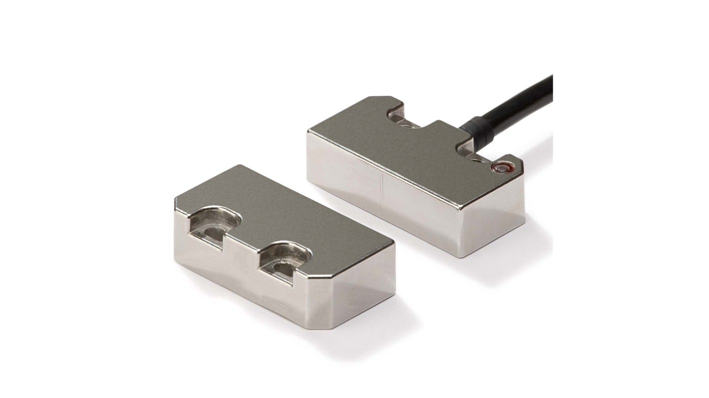 Interruttore di sicurezza senza contatto Omron F3STGR, custodia in acciaio inox, 2NC, IP67, dimensioni 37 mm x 15 mm.