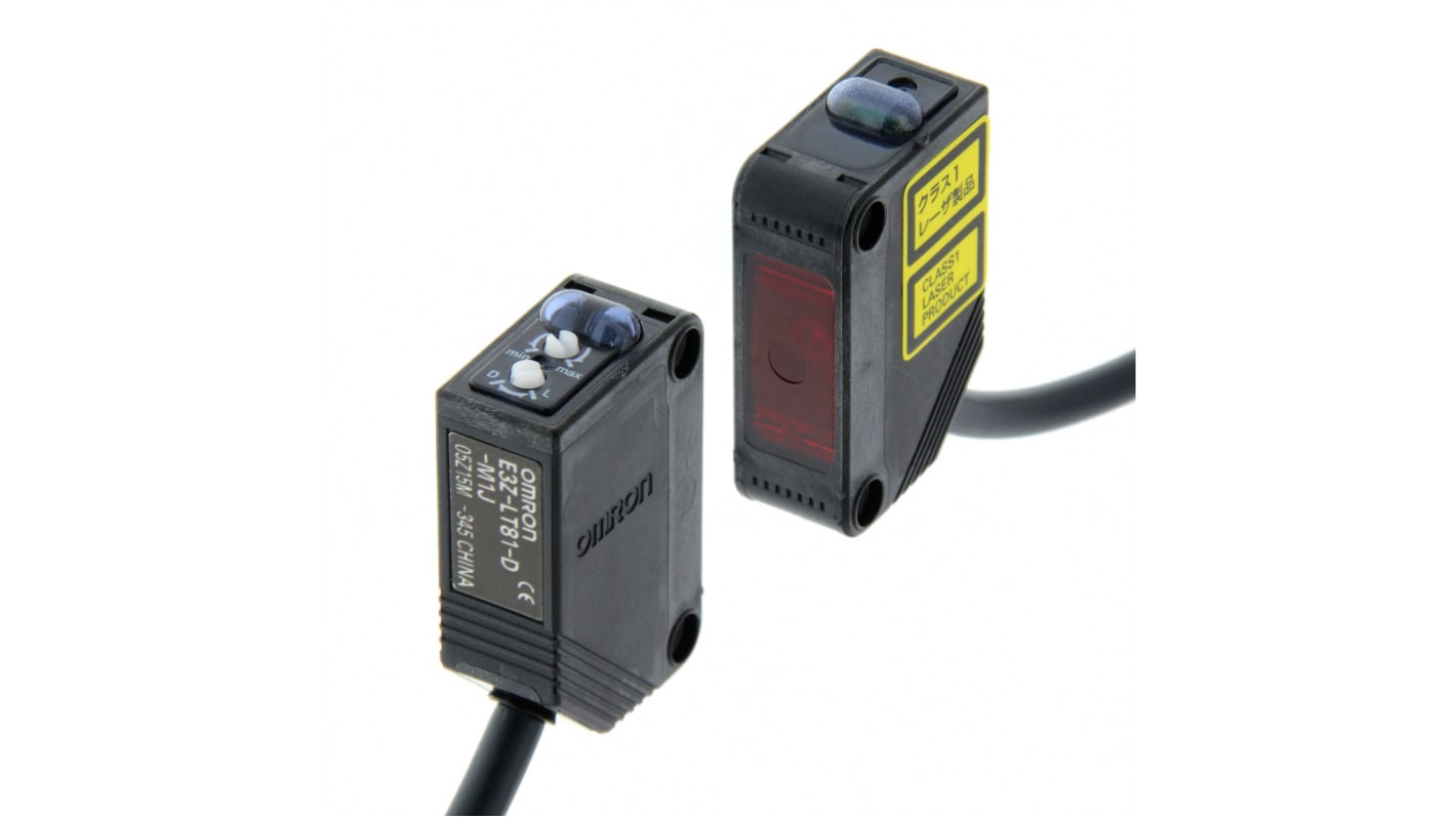 Sensore fotoelettrico Omron E3Z-LT61 2M, design rettangolare, rilevamento fino a 60 m, uscita NPN, cavo di 2 m, grado di protezione IP67.