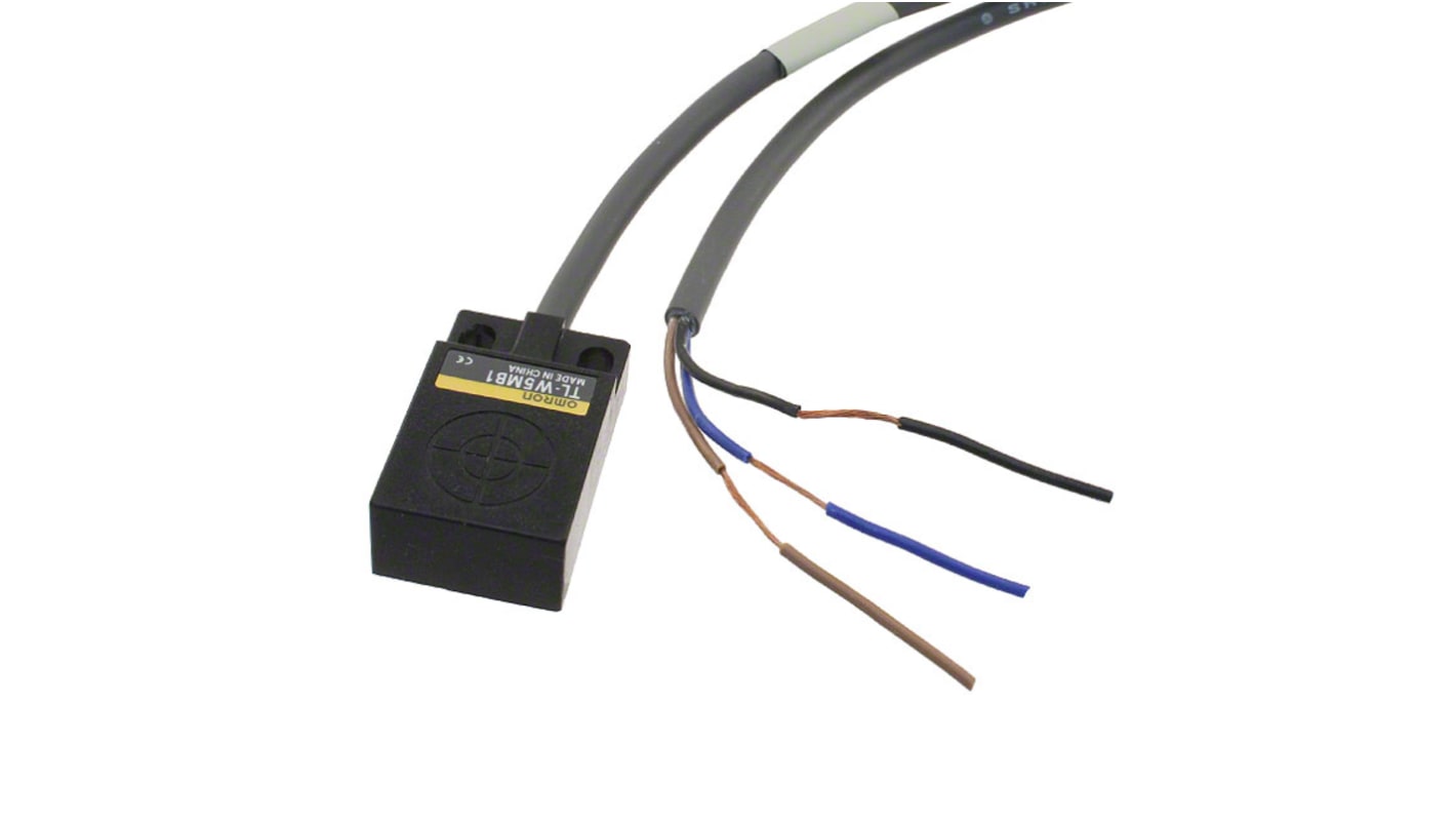 Sensore di prossimità induttivo PNP Omron TL-W5MB1 5M, rilevamento a 5 mm, cavo di 5 m, grado di protezione IP67.