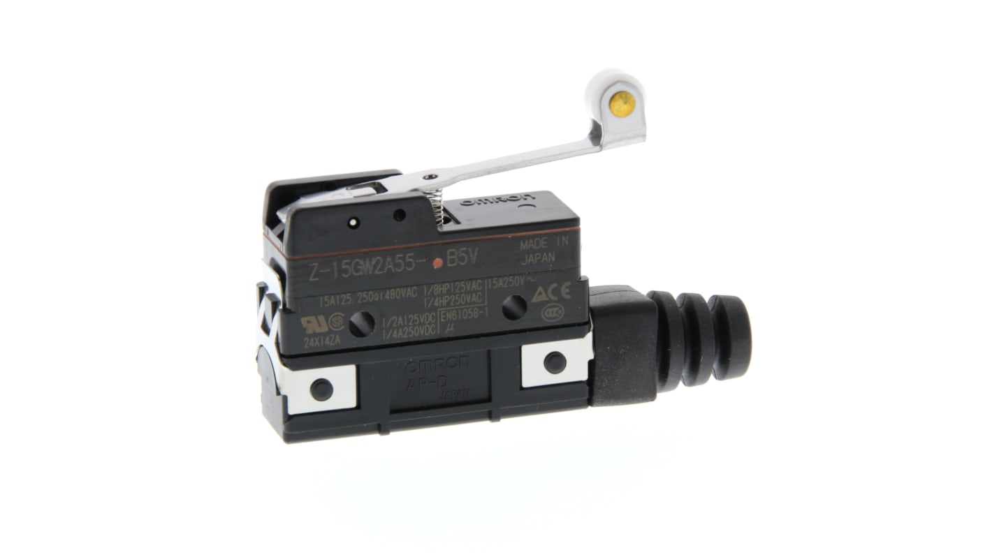 Interruttore di fine corsa Omron Z-15GW2A55-B5V con leva a rotella, configurazione SPDT, corrente massima 15 A, grado di protezione IP62.