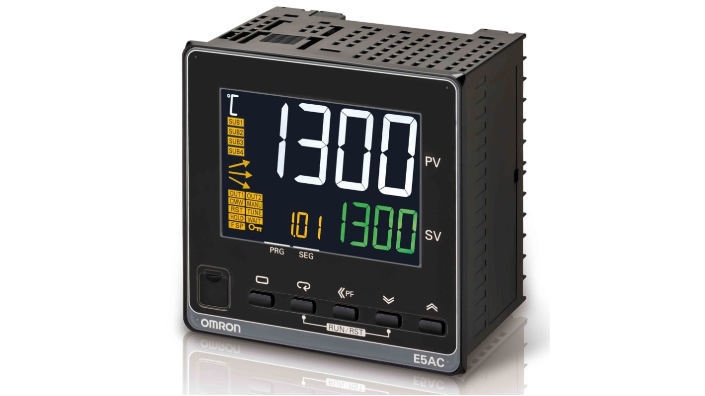 Termoregolatore PID Omron E5AC-TQX4A5M-008, montaggio a pannello, 96 x 96 mm, 4 uscite relè, 2 ingressi, alimentazione 100-240 V.