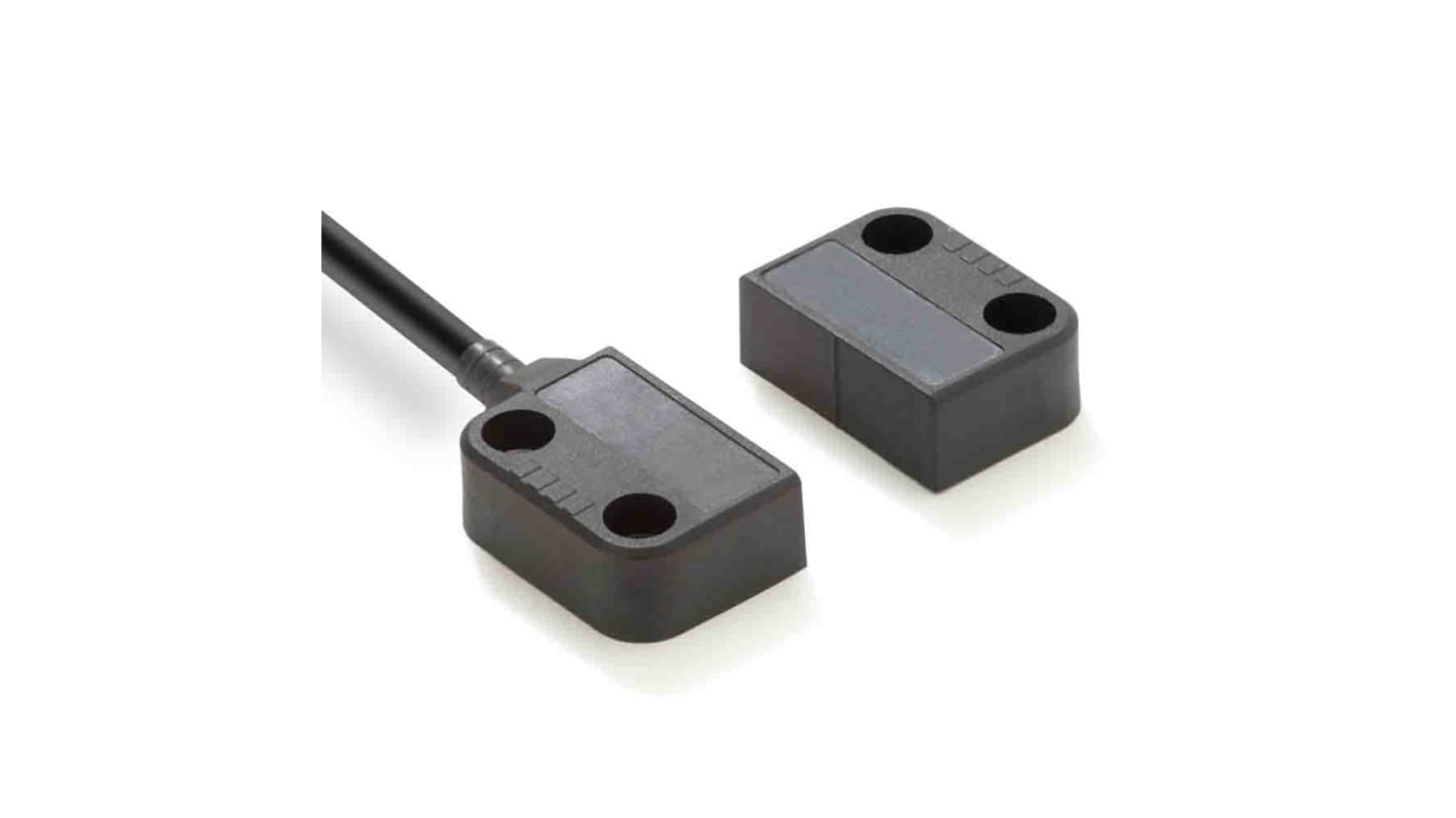 Interruttore di sicurezza senza contatto Omron F3S-TGR-NMPR-20-08-R10, 24V cc, custodia plastica, grado di protezione IP67.