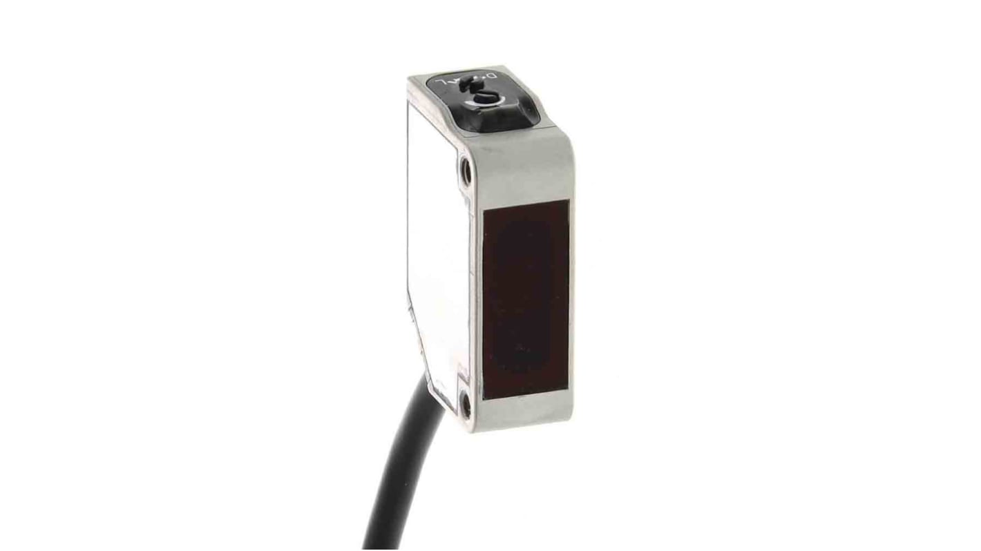 Sensore fotoelettrico Omron E3ZM-B81T-S1J 0.3M, rettangolare a retroriflessione, rilevamento fino a 500 mm, uscita PNP, connettore M12.