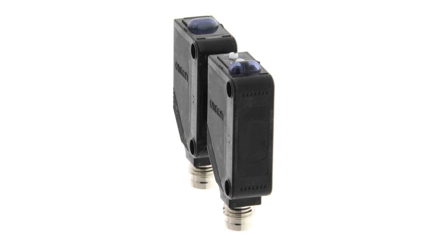 Sensore fotoelettrico rettangolare Omron E3Z-T87, rilevamento fino a 30 m, uscita PNP, grado di protezione IP67/IP69K, connettore M8.