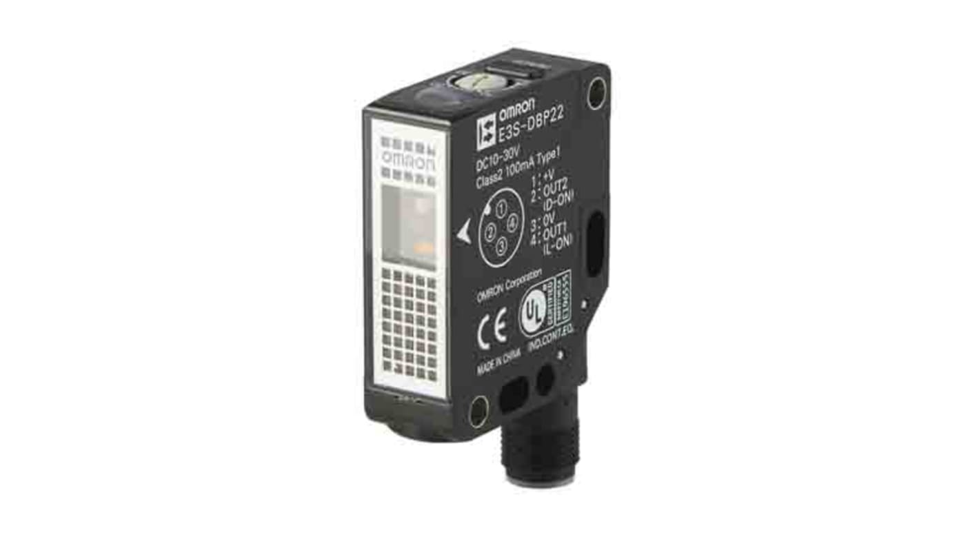 Omron E3S-DBN22, sensore fotoelettrico rettangolare a retroriflessione con rilevamento fino a 700 mm e uscita NPN.