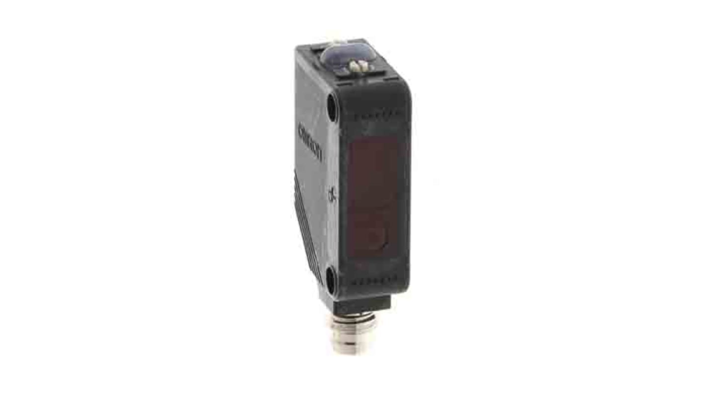 Sensore fotoelettrico Omron E3Z-LL66, rettangolare a diffusione, rilevamento 20-300 mm, uscita NPN, grado di protezione IP67.