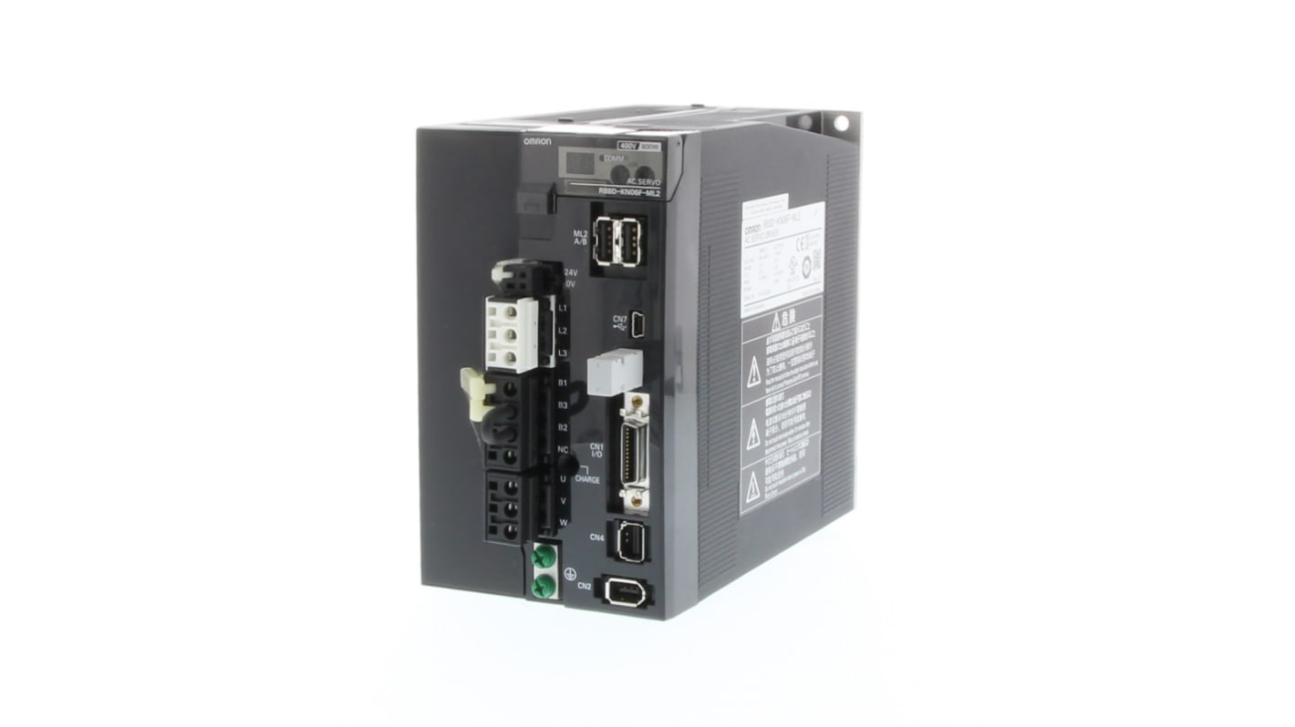 Servocomando Omron R88D-KN06F-ML2, 3 fasi, potenza 0,6 kW, coppia 2,86 Nm, alimentazione 400 V, frequenza 2 kHz.