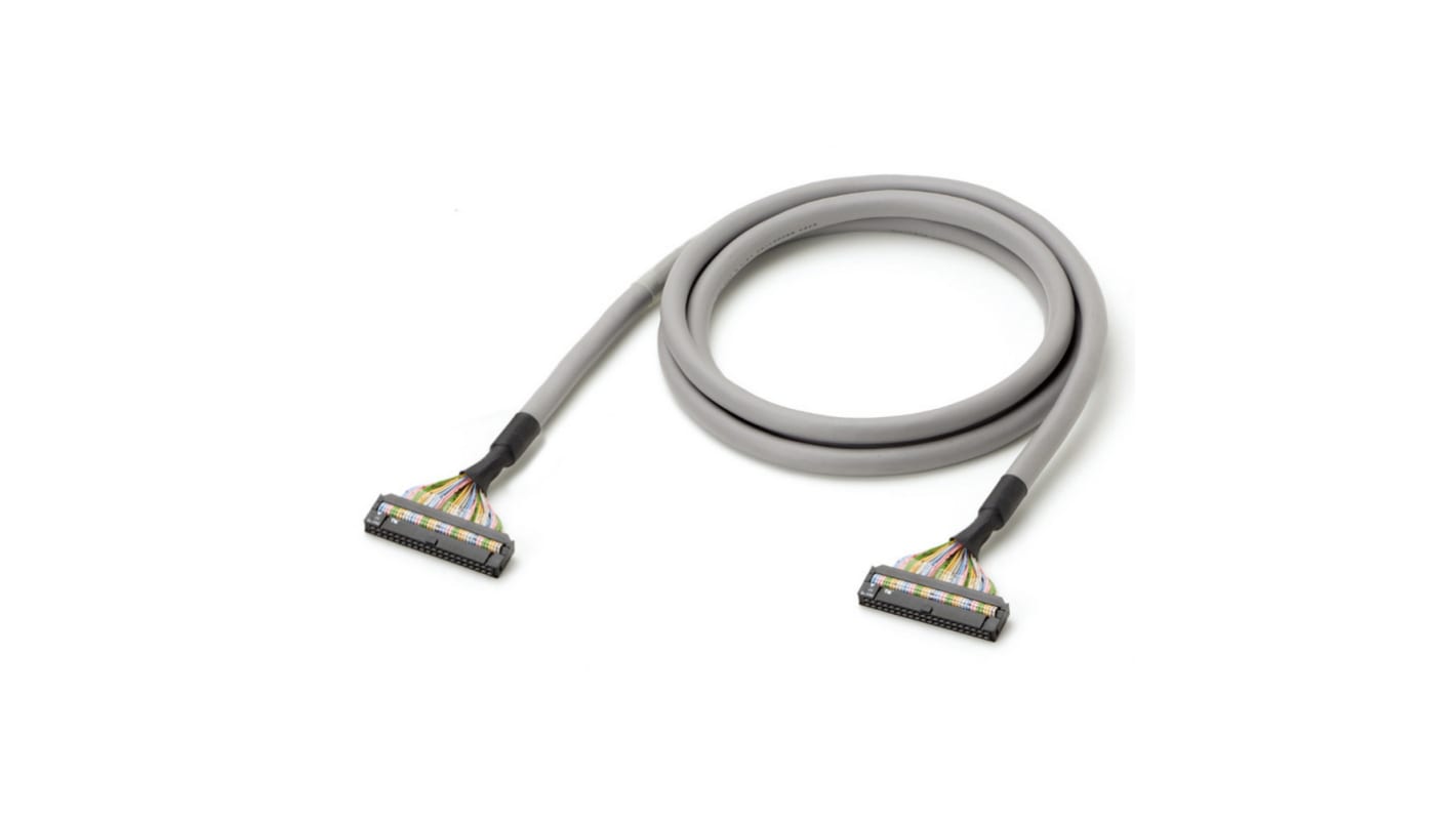 Cavo di connessione Omron XW2Z-500K per moduli I/O a impulsi, compatibile con terminali relè e unità I/O per controller programmabili.