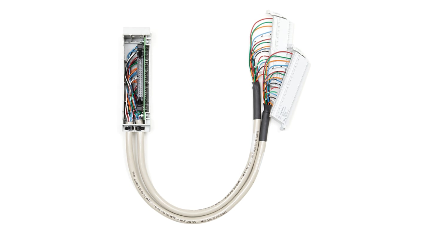 Convertitore Rockwell Automation 1492-CM1746-M12 per collegare moduli 1746 SLC I/O a 5000 I/O, con connettore femmina a 18 punti.