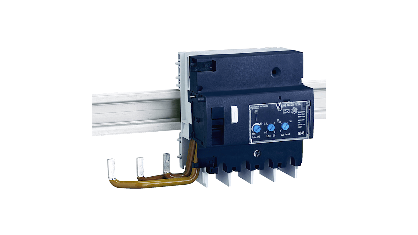 RCCB Schneider Electric NG125, 3P, 125A, 300mA, Tipo A - Montaggio DIN, tecnologia attivazione indipendente, 9mm passo, ideale per sicurezza elettrica.
