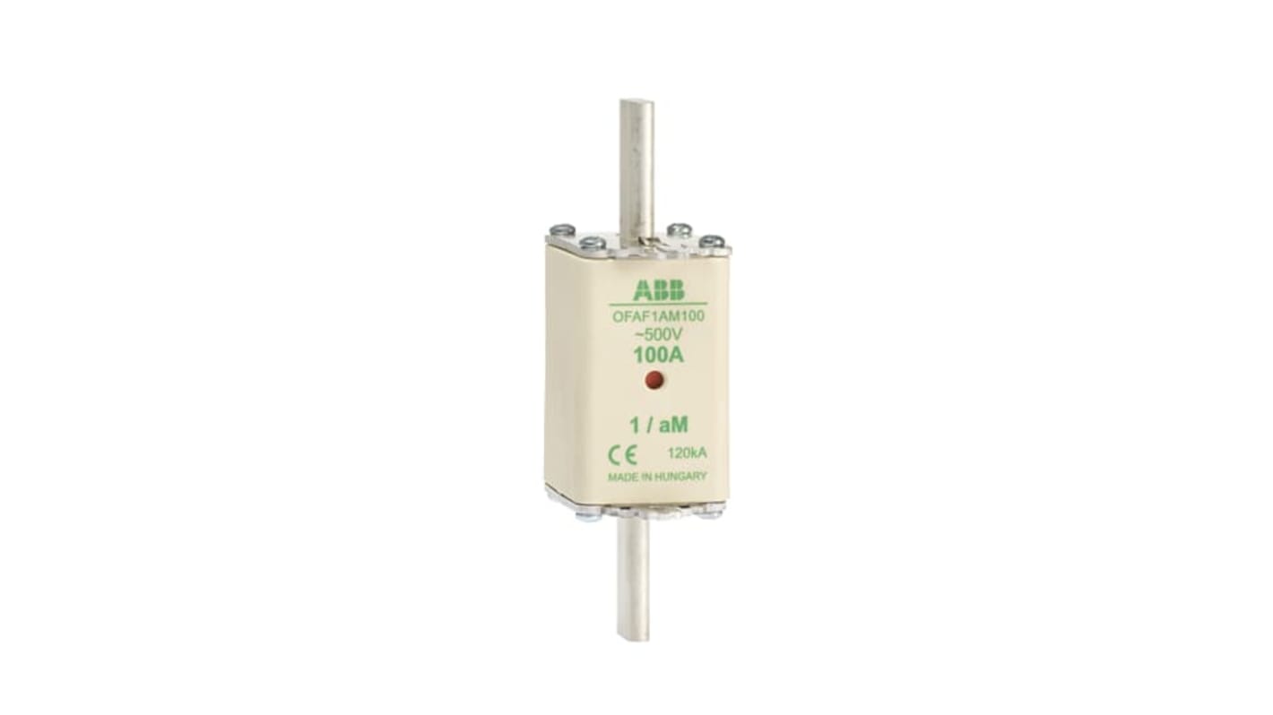 Fusibile ABB 50A aM HRC, dimensioni 135 x 30 x 65 mm, tensione nominale 500V, progettato per applicazioni industriali.