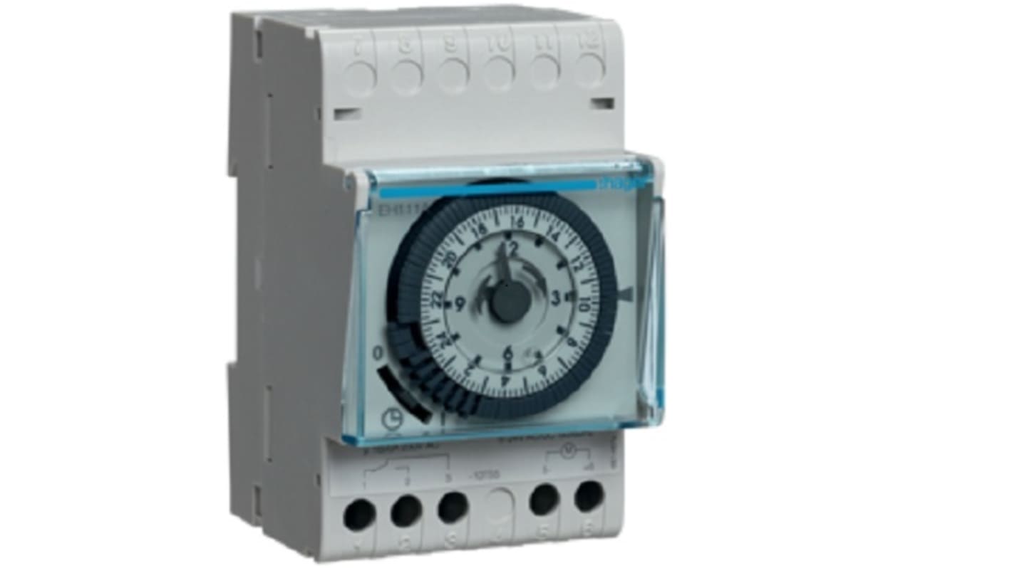 Temporizzatore Hager EH111A, 24 V c.c., 1 canale, per accensione programmata, dimensioni 3 moduli, potenza max 900 W.