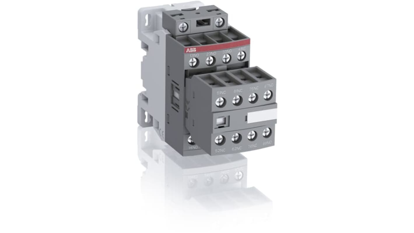 Relè contattore ABB 1SBH137001R1339, 4 NC e 4 NA, corrente 4 A, tensione di controllo 100-250 V c.c.
