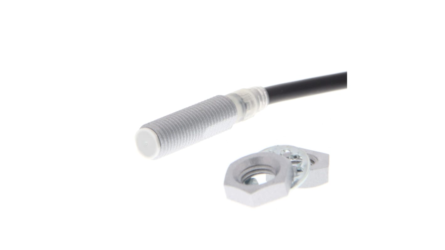 Sensore di prossimità cilindrico Omron E2EQ-X3D28 2M, tecnologia induttiva, uscita NPN/PNP, grado di protezione IP67G.