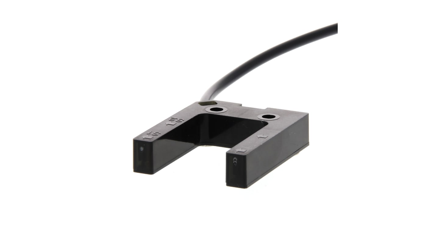 Sensore fotoelettrico a forcella Omron E3Z-G62 2M, rilevamento 25 mm, uscita NPN, alimentatore integrato.