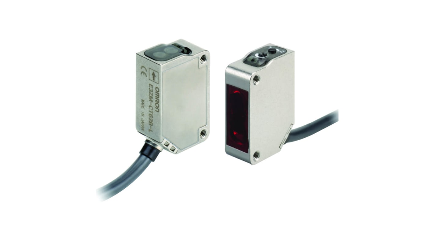 Omron E3ZM-CT81 2M, sensore fotoelettrico rettangolare a fascio passante, rilevamento fino a 15000 mm, uscita PNP.