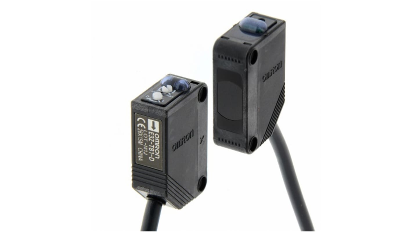 Sensore fotoelettrico Omron E3Z-T81-IL2 2M, rilevamento fino a 15000 mm, uscita PNP, alimentatore integrato, LED rosso per visibilità.