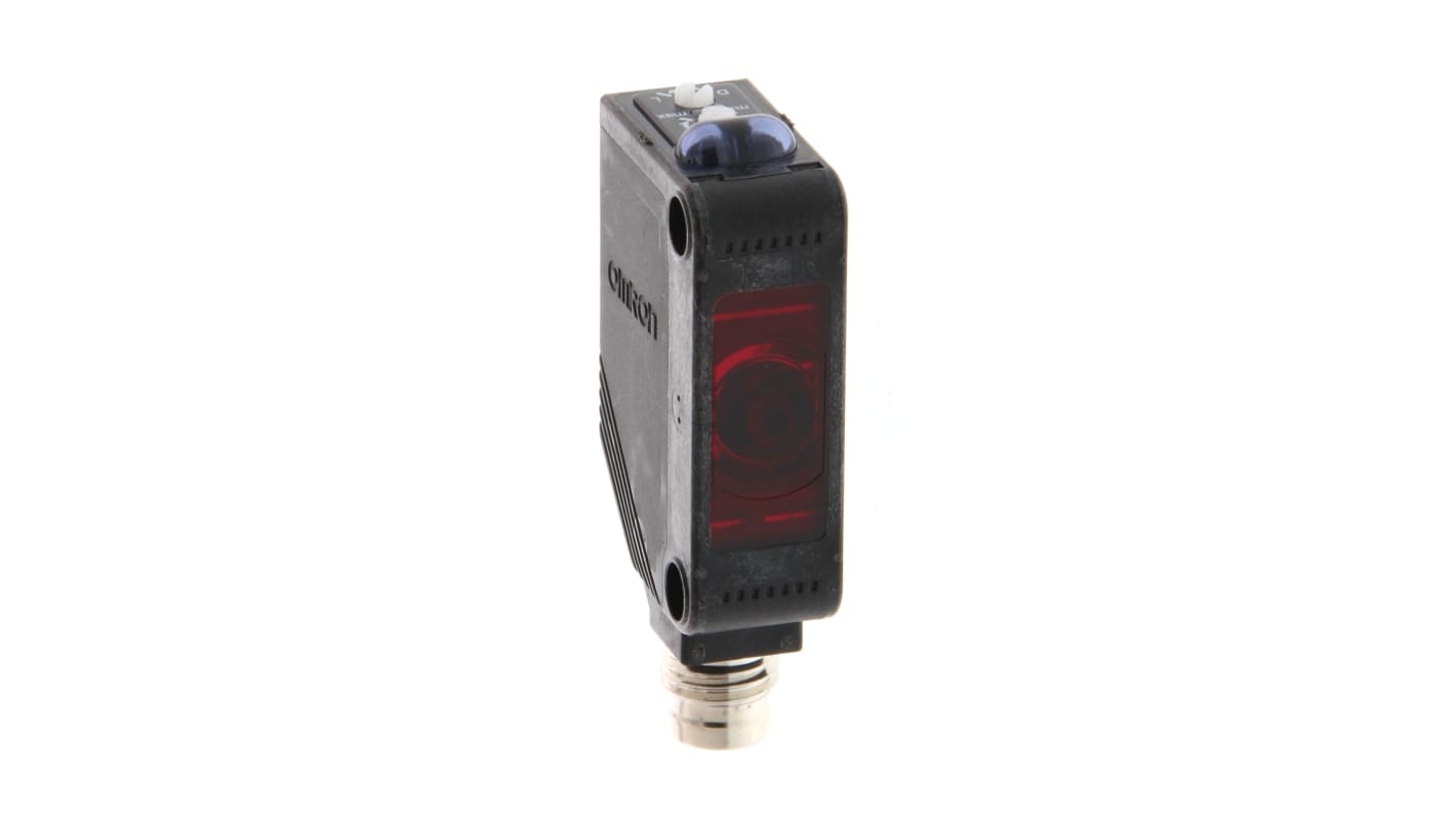Sensore fotoelettrico rettangolare Omron E3Z-T86A-D, rilevamento fino a 3000 mm, uscita PNP, connettore M8 a 4 pin.