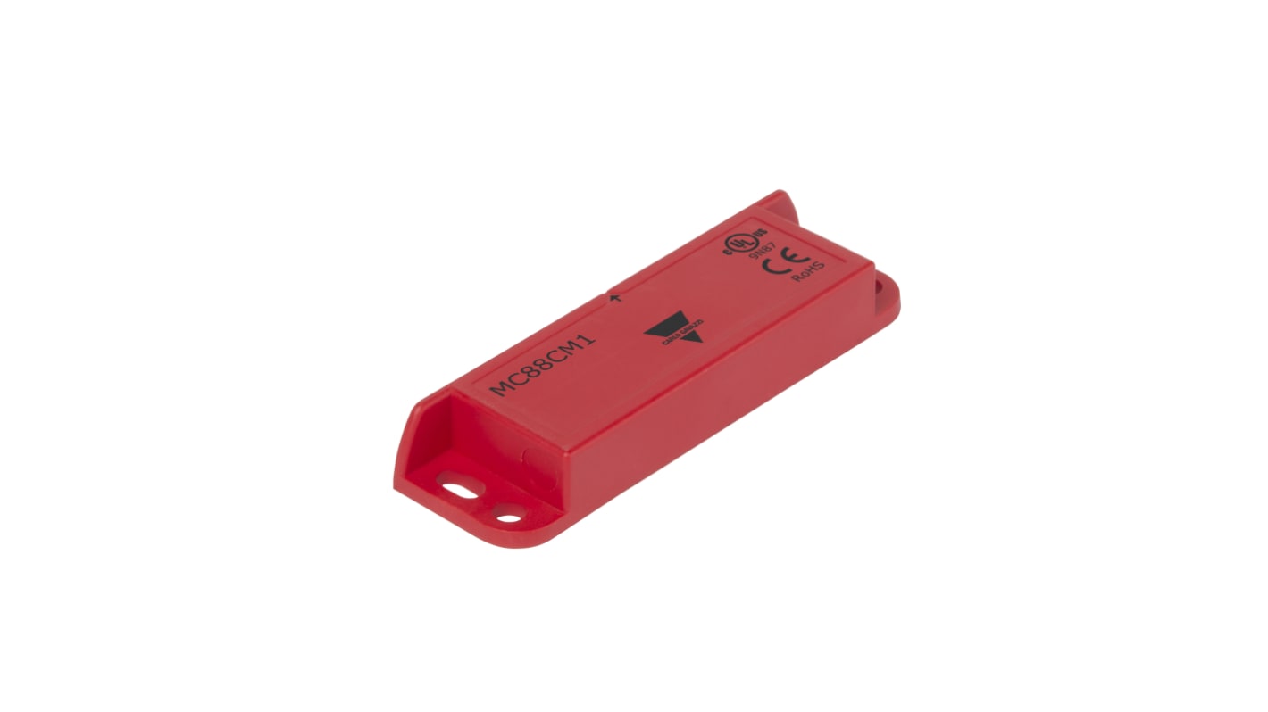 Interruttore di sicurezza Carlo Gavazzi MC88C, contatti NO/NC, grado di protezione IP67, dimensioni 15mm x 37mm, alimentazione 12-24V.