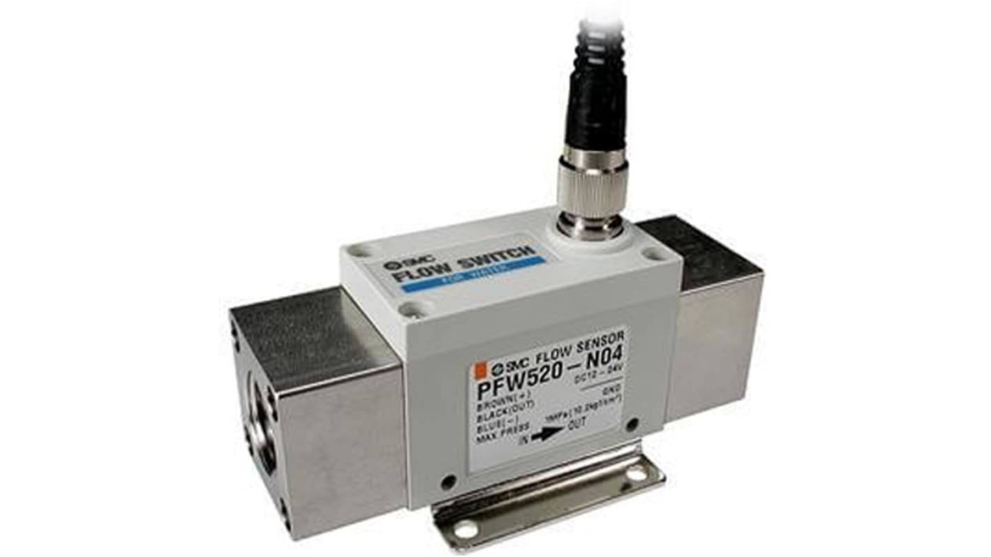 SMC PF2W504-F03N, sensore di flusso digitale per acqua, portata 0,5-4 l/min, alimentazione 24 V, grado di protezione IP65.