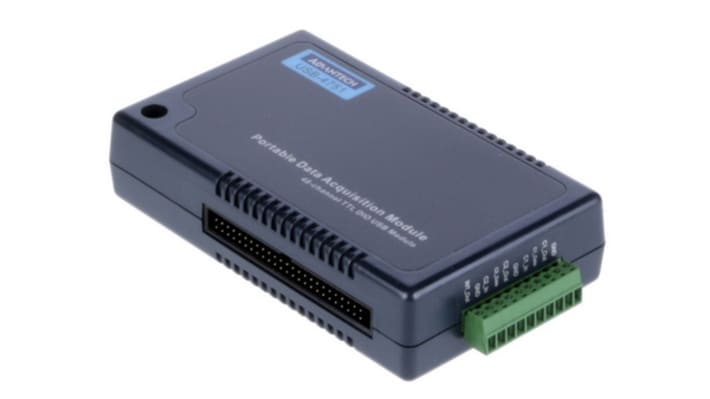 Modulo di ingresso digitale USB-4751 di Advantech, 48 canali TTL, alimentato tramite bus, montaggio su guida DIN.