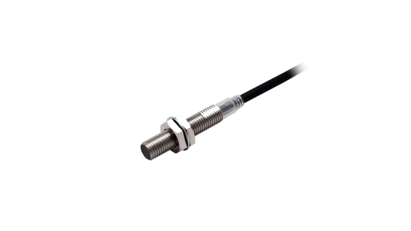 Omron E2E-X2B2L8 2M, sensore di prossimità induttivo cilindrico M8 PNP, normalmente chiuso, distanza di rilevamento 2 mm, corpo in acciaio inox, cavo 2 m, grado di protezione IP67/IP69K.