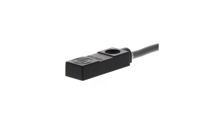 Sensore di prossimità NPN Omron TL-W3MC1 2M, tecnologia induttiva, rilevamento 3 mm, grado di protezione IP67.