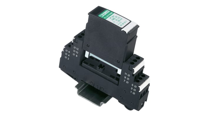 Tappo protettivo PT Phoenix Contact 2838322, connettore maschio per protezione sovratensioni, 24 V c.c., dimensioni 17,7 x 45 x 52 mm.