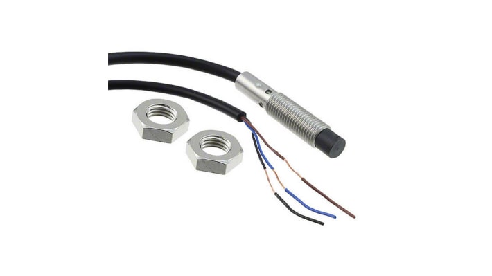 Omron E2B-S08KN04-WP-B1 2M, sensore di prossimità induttivo cilindrico PNP M8, rilevamento 4 mm, IP67, acciaio inox.
